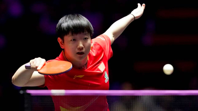 被吹遮挡发球，孙颖莎被裁判坑？名宿回应，邱贻可或不该犯错