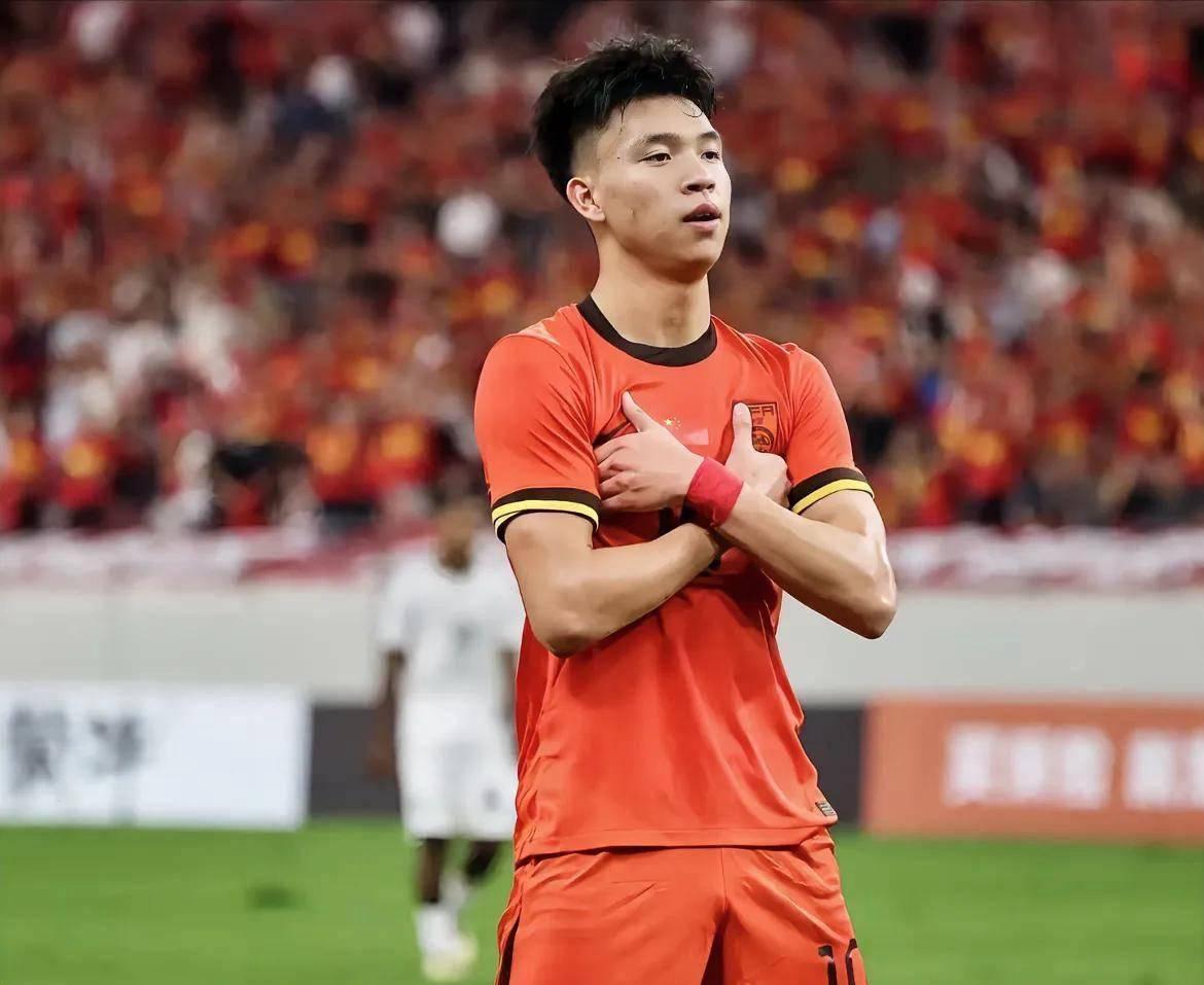 体育赛事视频直播-中国球员历史首次，王钰栋球探报告来了，评分7分，模板巴西国脚