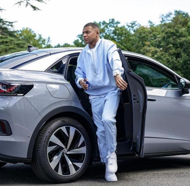 1663634508573007434.jpg 体育赛事视频直播-【揭秘】对法国足协造反,姆巴佩这次做了带头大哥