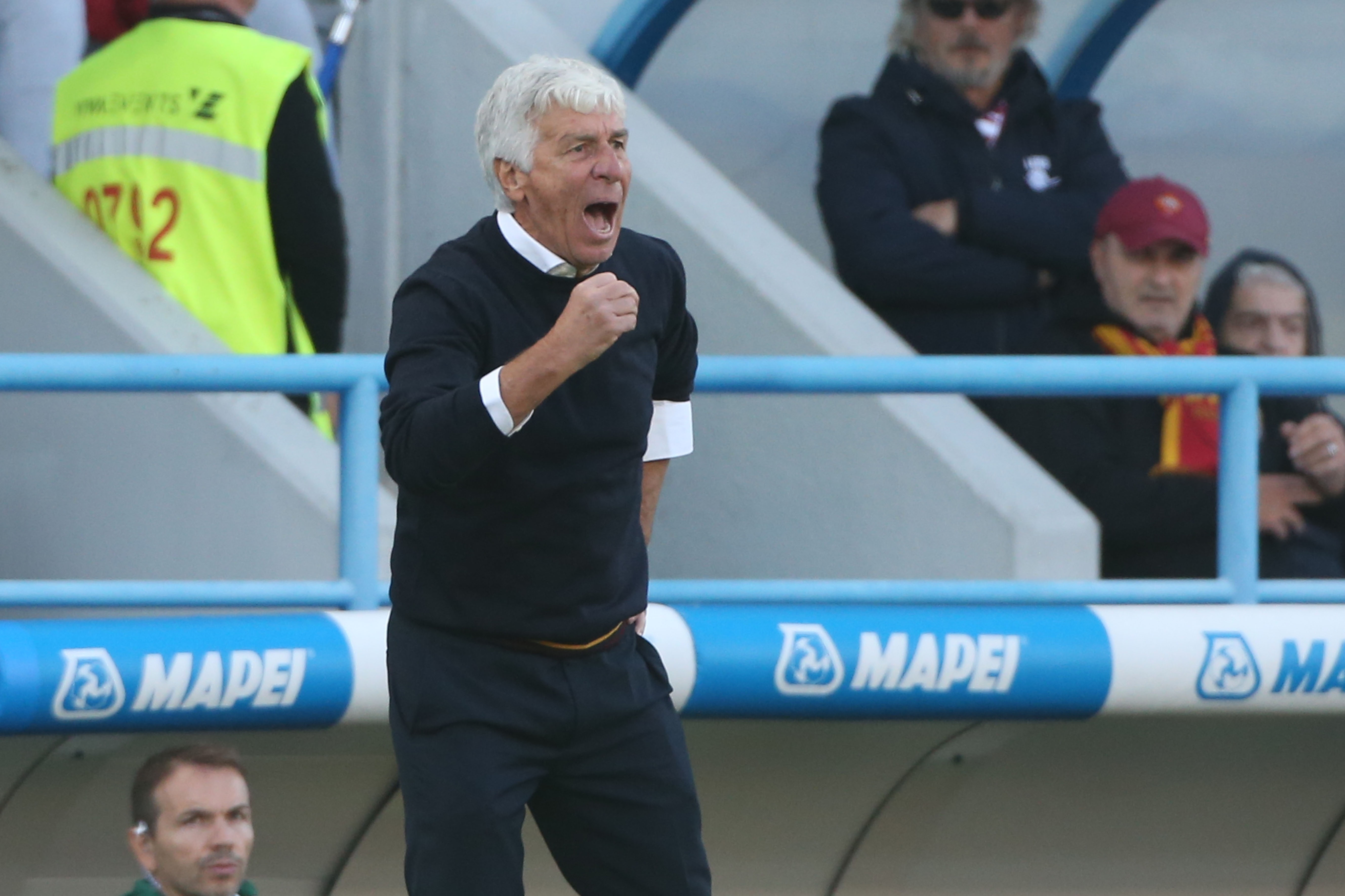 加斯佩里尼：罗马拥有马伦的买断权，红牌改变了比赛的局势